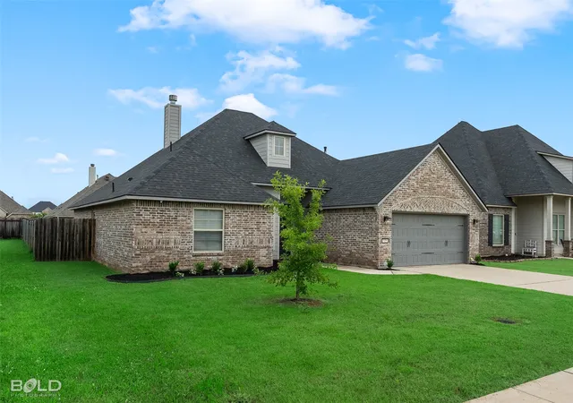 Photo 3 of Single family home for sale at 829 Abita Chase, Bossier City, LA 71111 | MLS# 21296027 | Listing updated on 2026-07-16