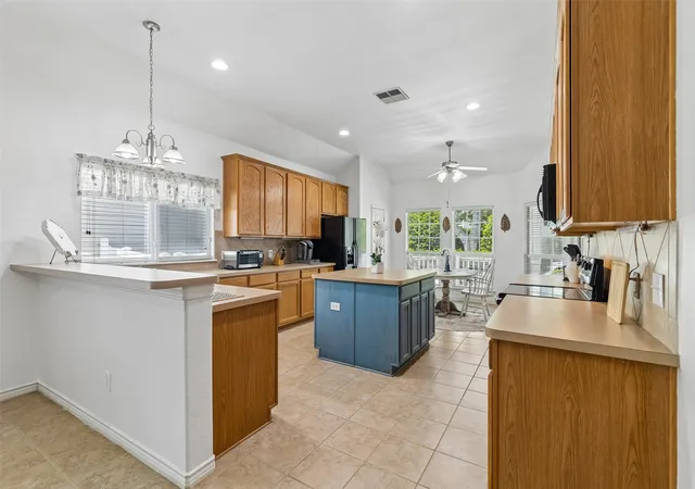 Photo 2 of Single family home for sale at 1104 Bell Manor Dr, Savannah, TX 76227 | MLS# 21312274 | Listing updated on 2026-08-24