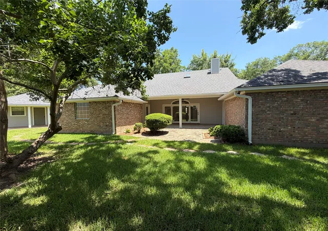 Homes for sale in Bossier City, LA | 202 Norcross St, Bossier City, LA 71111 | MLS# 21315260