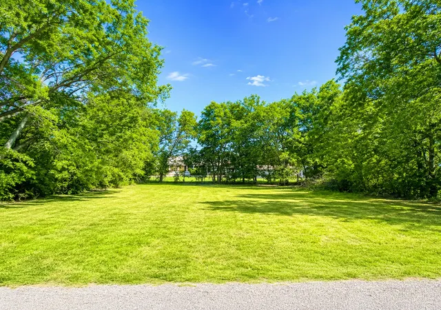 Photo 1 of Land for sale at 810 E 3rd St, Bonham, TX 75418 | MLS# 21311967 | Listing updated on 2026-08-23