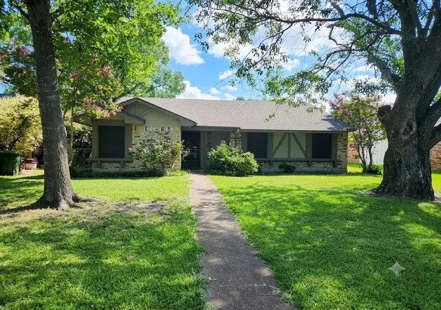 Homes for sale in Seagoville, TX | 702 Shadybrook Ln, Seagoville, TX 75159 | MLS# 21315346