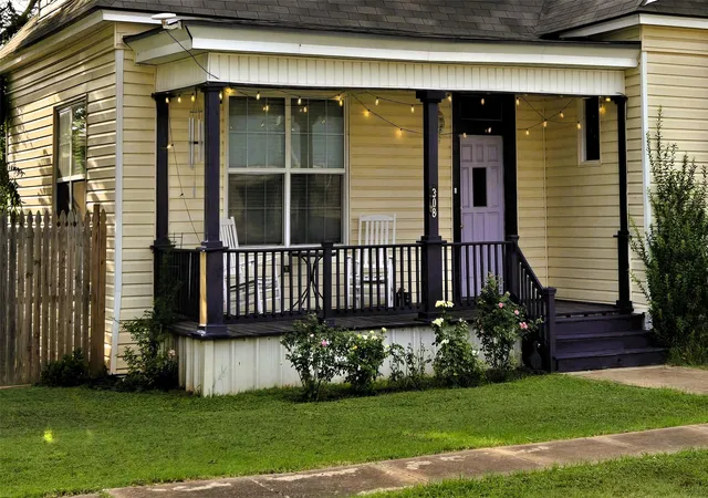 Photo 2 of Single family home for sale at 308 N San Jacinto St, Whitney, TX 76692 | MLS# 21315272 | Listing updated on 2026-08-24