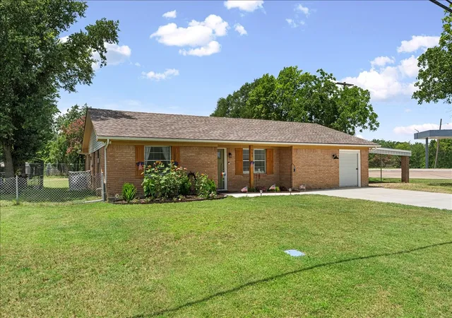 Photo 1 of Sale Pending at 703 N Gilmer Ave, Dawson, TX 76639 | MLS# 21315365 | Listing updated on 2026-09-30