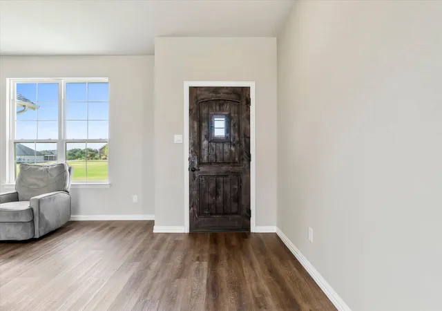 Photo 4 of Single family home for sale at 1011 Northern Oaks Ct, Springtown, TX 76082 | MLS# 21315280 | Listing updated on 2026-09-23