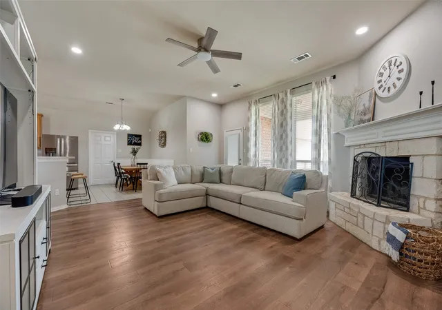 Photo 3 of Single family home for sale at 5454 Tree Grace Ln, Kaufman, TX 75142 | MLS# 21315455 | Listing updated on 2026-07-26