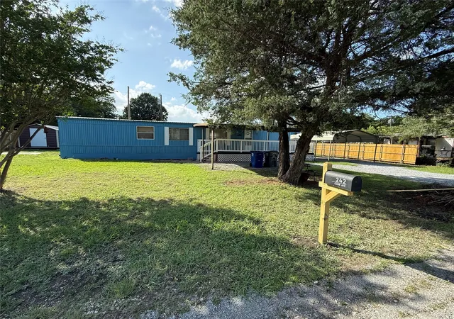 Homes for sale in Van Alstyne, TX | 242 Cobb Ave, Van Alstyne, TX 75495 | MLS# 21315490