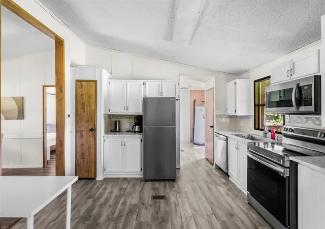 Photo 3 of Manufactured home for sale at 9037 County Road 346, Terrell, TX 75161 | MLS# 21315503 | Listing updated on 2026-09-05