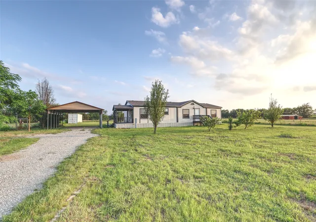 Photo 3 of Manufactured home for sale at 8344 Fm 697, Whitewright, TX 75491 | MLS# 21308525 | Listing updated on 2026-10-06