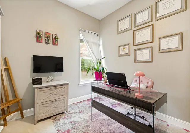 Photo 4 of Single family home for sale at 438 Southridge Wy, Irving, TX 75063 | MLS# 21308210 | Listing updated on 2026-09-01