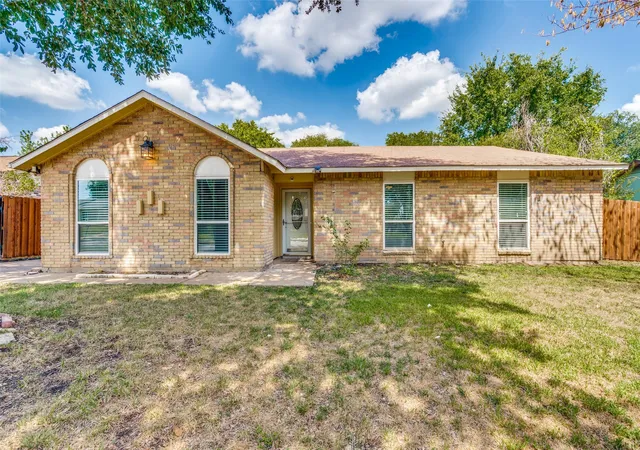 Photo 1 of Sale Pending at 1249 High Meadow Ln, Lancaster, TX 75146 | MLS# 21315483 | Listing updated on 2026-07-15
