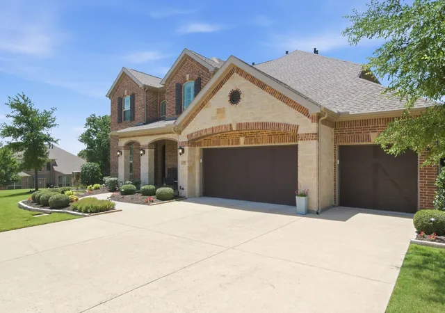 Homes for sale in Flower Mound, TX | 11109 Smoky Oak Ct, Flower Mound, TX 76226 | MLS# 21302763