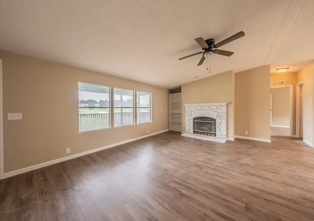 Photo 1 of Sale Pending at 153 Clay Ct, Springtown, TX 76082 | MLS# 21315561 | Listing updated on 2026-10-04