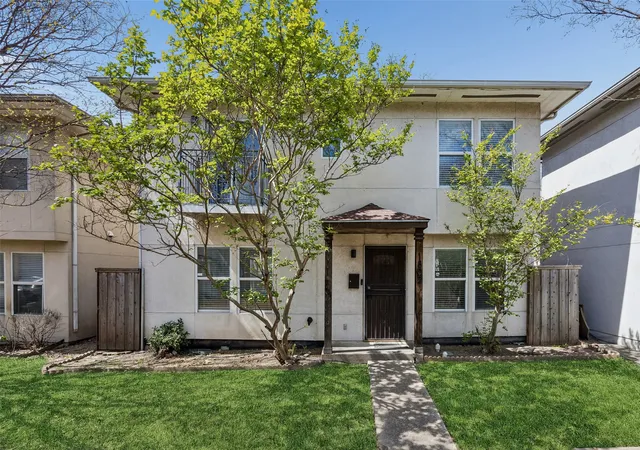 Single family home for sale at 1802 N Prairie Ave, Dallas, TX 75204 | MLS# 21314078