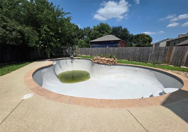Photo 8 of Sale Pending at 716 Bridget Wy, Hurst, TX 76054 | MLS# 21315450 | Listing updated on 2026-08-12
