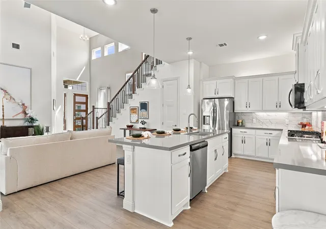 Photo 3 of Single family home for sale at 1604 Casting Rdg, Mesquite, TX 75181 | MLS# 21315612 | Listing updated on 2026-09-29