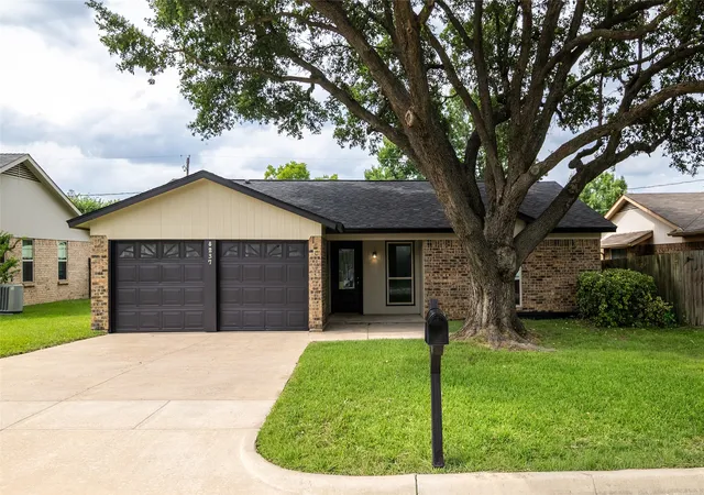 Homes for sale in North Richland Hills, TX | 8237 Saint Patrick St, North Richland Hills, TX 76180 | MLS# 21315634