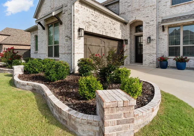 Photo 3 of Single family home for sale at 616 Windy Ridge Ln, Rockwall, TX 75087 | MLS# 21315606 | Listing updated on 2026-08-30
