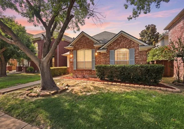 Photo 2 of Single family home for sale at 5433 Mohawk Ct, The Colony, TX 75056 | MLS# 21315395 | Listing updated on 2026-08-25