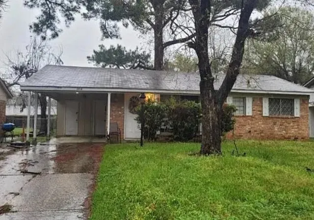 Multi family home for sale at 3418 Valley View Dr, Shreveport, LA 71108 | MLS# 21302516