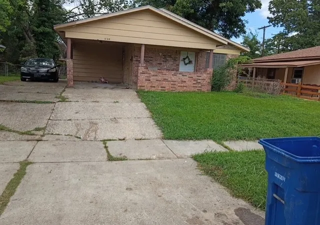 Multi family home for sale at 620 E 84Th St, Shreveport, LA 71106 | MLS# 21302425