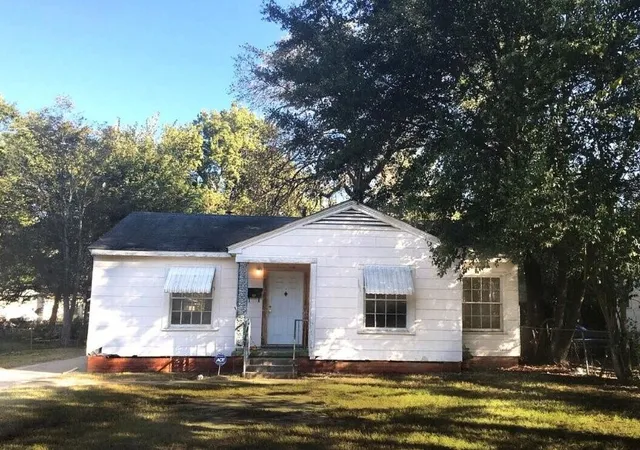 Multi family home for sale at 2638 Morningside Dr, Shreveport, LA 71108 | MLS# 21302405