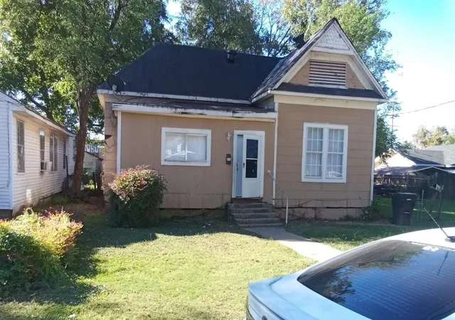 Multi family home for sale at 316 Wyche St, Bossier City, LA 71111 | MLS# 21302354
