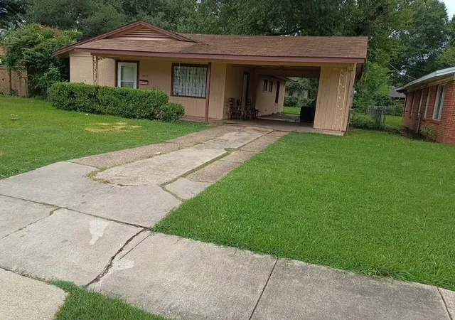 Photo 1 of Multi family home for sale at 2035 Vivian St, Shreveport, LA 71108 | MLS# 21302341 | Listing updated on 2026-08-20