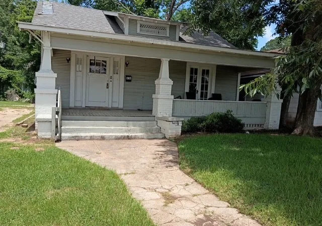 Photo 1 of Multi family home for sale at 636 Kings Hwy, Shreveport, LA 71104 | MLS# 21302324 | Listing updated on 2026-08-20
