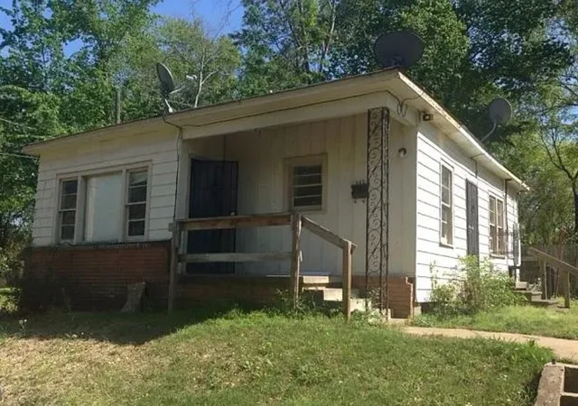 Photo 1 of Multi family home for sale at 445 Wichita St, Shreveport, LA 71101 | MLS# 21299506 | Listing updated on 2026-08-20