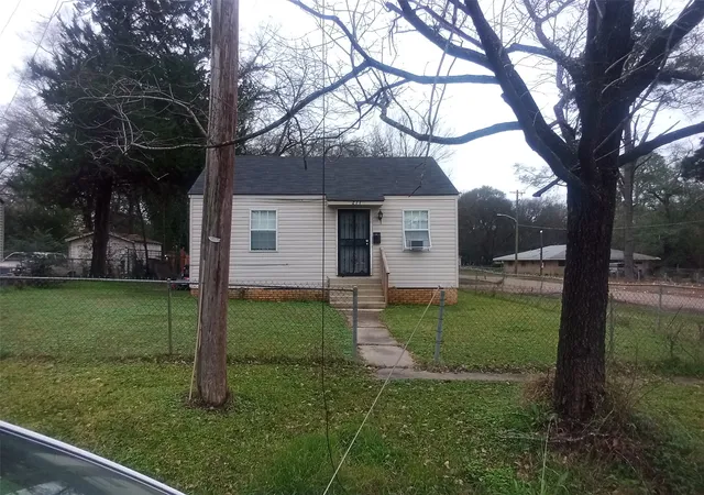 Multi family home for sale at 277 W 71St St, Shreveport, LA 71106 | MLS# 21299452