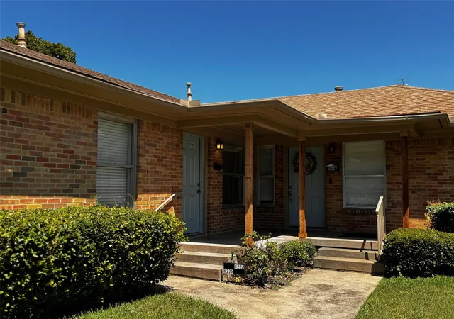 Homes for sale in Dallas, TX | 6225 Saint Moritz Ave, Dallas, TX 75214 | MLS# 21312025