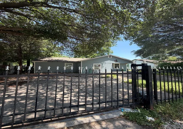 Photo 2 of Single family home for sale at 3717 Childress St, Fort Worth, TX 76119 | MLS# 21315803 | Listing updated on 2026-07-18