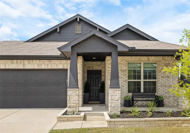 Homes for sale in Van Alstyne, TX | 970 Hurstwood Dr, Van Alstyne, TX 75495 | MLS# 21315772