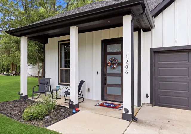 Photo 3 of Sale Pending at 1206 Speedway St, Greenville, TX 75401 | MLS# 21315865 | Listing updated on 2026-08-24