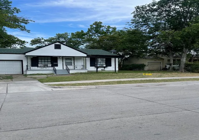 1st image of 3933 Winfield Ave, Fort Worth, TX 76109 | MLS# 21315905