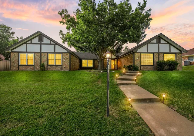 Homes for sale in Woodway, TX | 8202 Whippoorwill Dr, Woodway, TX 76712 | MLS# 21315039