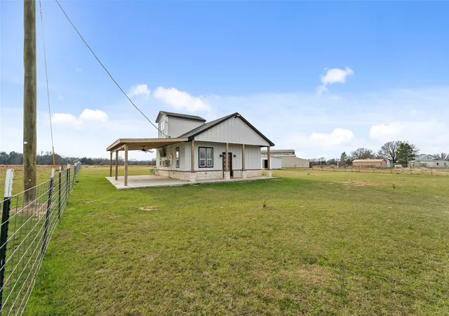 Photo 2 of Sale Pending at 2340 Vz County 1905, Fruitvale, TX 75127 | MLS# 21315966 | Listing updated on 2026-08-31