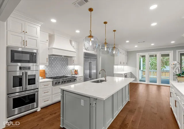 Photo 1 of Single family home for sale at 6012 E Ridge Dr, Shreveport, LA 71106 | MLS# 21312930 | Listing updated on 2026-09-23