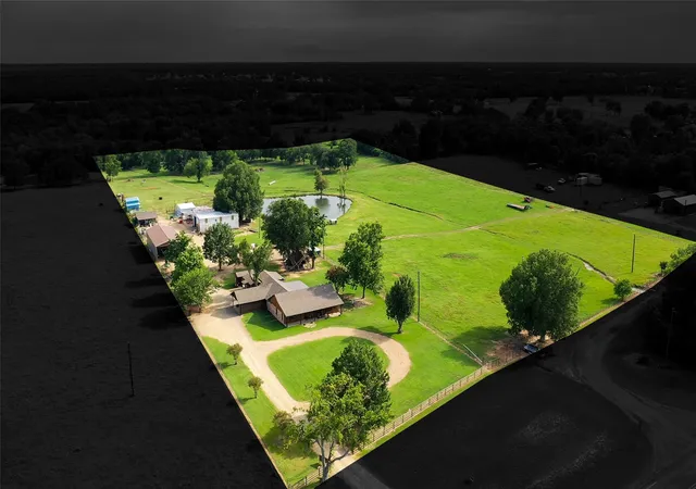 Photo 2 of Single family home for sale at 3779 Farm Road 1499, Paris, TX 75460 | MLS# 21315965 | Listing updated on 2026-07-09