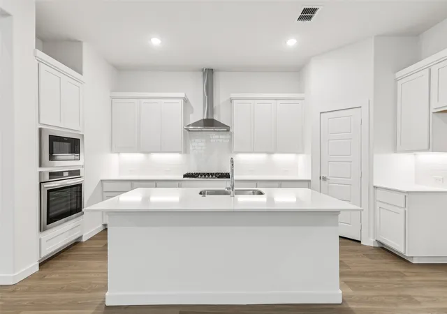 Photo 4 of Sale Pending at 4617 Starlight Dr, Mc Kinney, TX 75071 | MLS# 21315909 | Listing updated on 2026-08-31