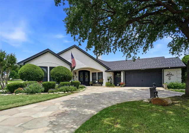 1st image of 562 Timber Ridge Dr, Trophy Club, TX 76262 | MLS# 21300908