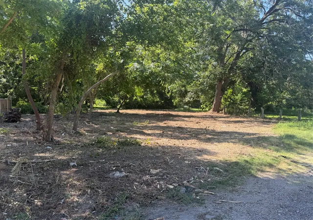 Photo 1 of Land for sale at 0 Will St, Waxahachie, TX 75165 | MLS# 21316110 | Listing updated on 2026-07-08