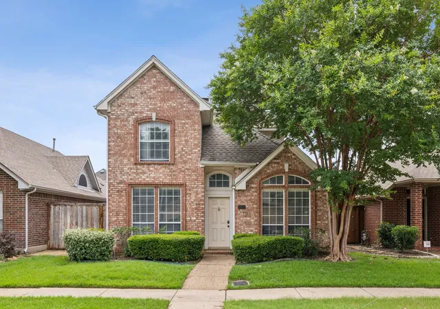 Homes for sale in Irving, TX | 400 Moss Hill Rd, Irving, TX 75063 | MLS# 21299754