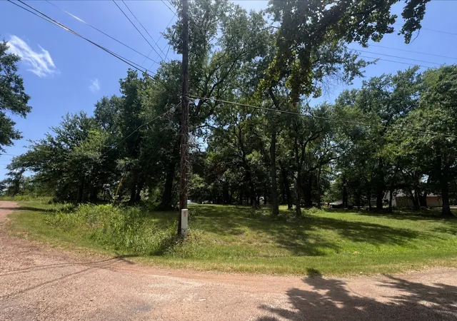 Photo 3 of Land for sale at Tbd Shady Shores Dr, Mabank, TX 75156 | MLS# 21316248 | Listing updated on 2026-08-17