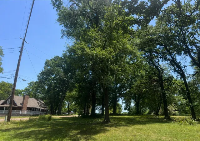 Photo 4 of Land for sale at Tbd Shady Shores Dr, Mabank, TX 75156 | MLS# 21316248 | Listing updated on 2026-08-17