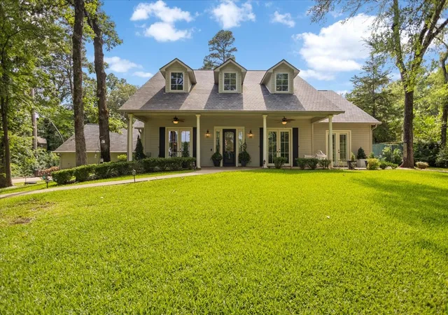 Homes for sale in Hideaway, TX | 1436 Lakeshore Dr, Hideaway, TX 75771 | MLS# 21316215