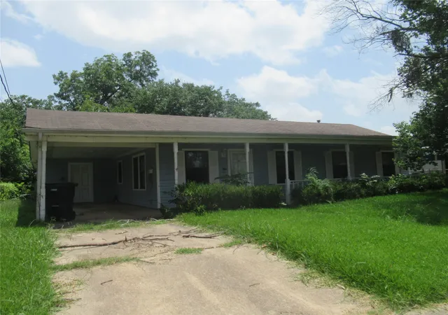 1st image of 214 S Youree St, Bossier City, LA 71111 | MLS# 21316286