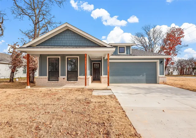 Homes for sale in Tolar, TX | 456 Peace Lily Way, Tolar, TX 76476 | MLS# 21314105