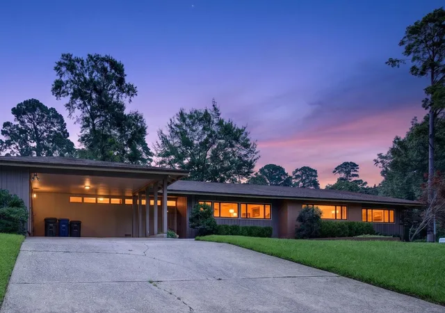 Photo 1 of Single family home for sale at 4847 Camellia Ln, Shreveport, LA 71106 | MLS# 21316249 | Listing updated on 2026-08-22
