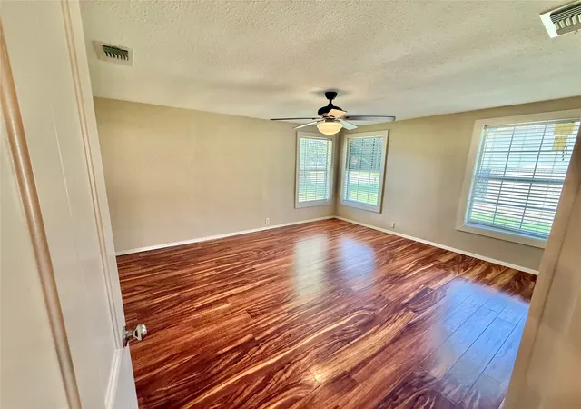 Photo 3 of Single family home for sale at 417 Putman St, Sulphur Springs, TX 75482 | MLS# 21316292 | Listing updated on 2026-10-06